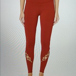 Alo Yoga Entwine Legging sz xs